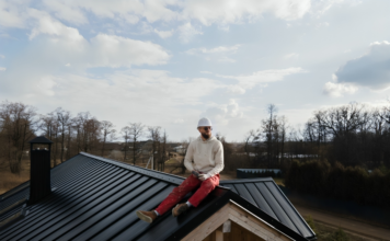 How to Choose the Right Roofing Contractor for Your Home Roofing Contractor