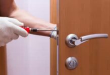 Save Money with Round-the-Clock Commercial Lock Services Commercial Lock Services