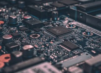 8 Strategic Ways to Minimize Electronic Waste 8 Strategic Ways to Minimize Electronic Waste