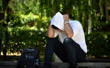 How To Prevent Leaks With Adult Diapers For Men Adult Diapers For Men