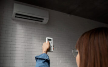 Signs It’s Time to Replace Your Commercial Air Conditioner Air Conditioner