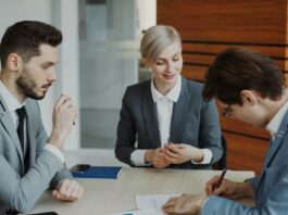 Pros and Cons of Hiring a Workers’ Comp Attorney Hiring a Workers’ Comp Attorney