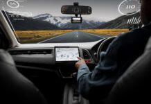 Why Tesla’s Apple CarPlay Plans Face More Than a Dashboard Upgrade CarPlay