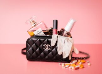 Discover the Elegance of the Chanel Diana Bag: A Timeless Vintage Design Chanel Diana Bag