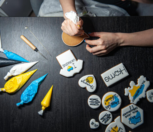 Creative Ways Organizations Use Custom Pins to Build Community Spirit Custom Pins