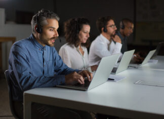 Why Customer Service Teams Need De-Escalation Training Customer Service Teams