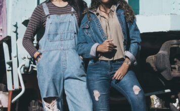 Comparing Denim Vs. Other Fabrics