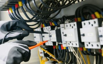 Steps to a Successful Career in Electrical Work