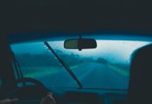 Emergency Windshield Replacement Services: Fast Mobile Response Options Emergency Windshield Replacement Services