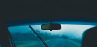 Emergency Windshield Replacement Services: Fast Mobile Response Options Emergency Windshield Replacement Services