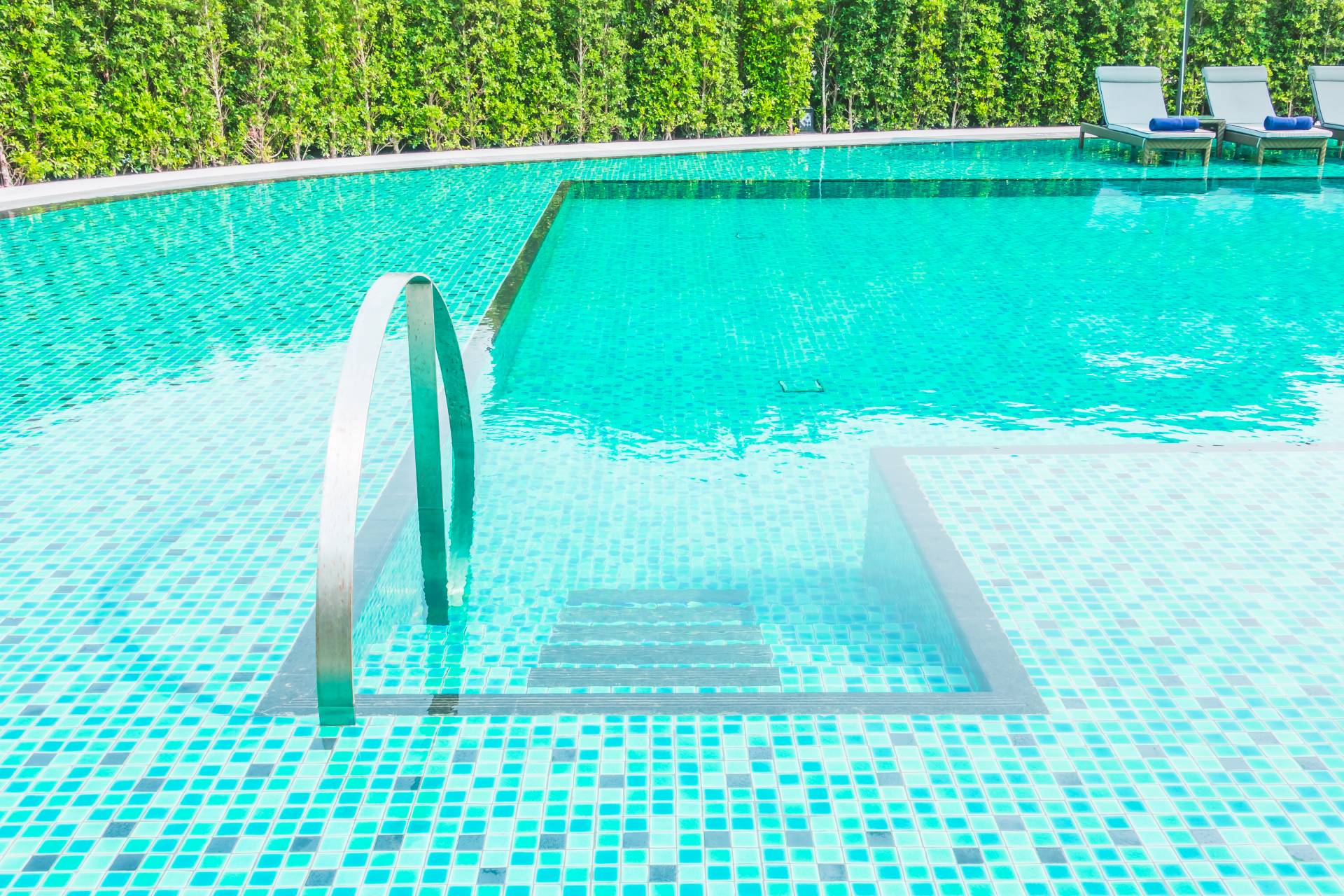 Guardless Pool When Is The Best Time To Upgrade To A Frameless Glass Pool Fence?