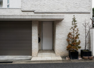 Enhancing Curb Appeal and Security with Modern Garage Door Solutions Garage Door