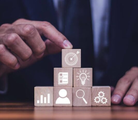 General Manager vs Manager: Key Differences in Authority, Leadership, and Decision-Making General Manager