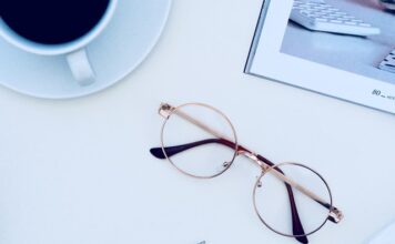 Top Four Benefits Of Using Blue Light Glasses blue light filter glasses