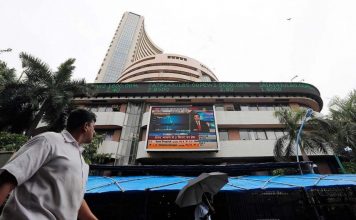 Global markets cast shadow over Sensex