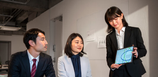 Unlocking The Hidden Job Market: Strategic Career Moves for Executives in Thailand Hidden Job Market