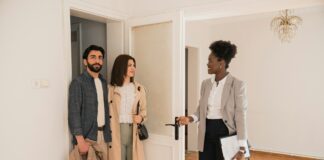 Turn a Stressful Home Sale into a Smooth Process