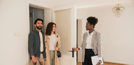 Turn a Stressful Home Sale into a Smooth Process