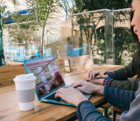 How Hyper-Localised Paid Search Strategies Drive Tech Expansion in Southeast Asia Hyper-Localised Paid Search Strategies Drive Tech Expansion in Southeast Asia