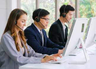 How AI-Powered IT Service Desks Are Changing The Workplace IT Service Desks