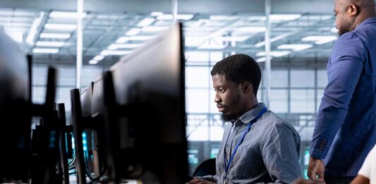 How Outsourced IT Support Drives Business Efficiency IT Support