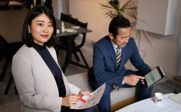 How Do Licensed Lenders Handle Late Payments for Instant Loans in Singapore? Instant Loans