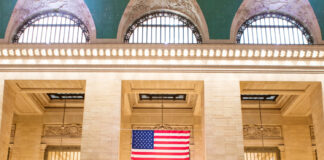 JPMorgan Chase Plans Marquee Downtown Branch as Two Locations Merge JPMorgan Chase