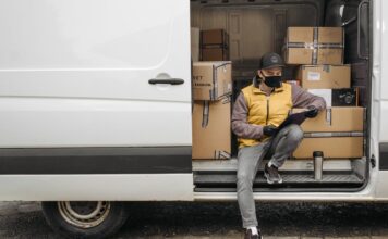 How Small Companies Can Overcome Large Retailers On Shipping Large Retailers On Shipping