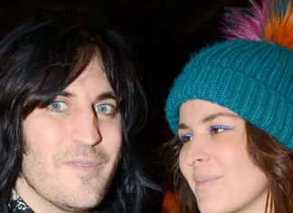 All About Lggy Fielding-Bird Lggy Fielding-Bird