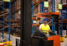 7 Ways Modern Lift Equipment Streamlines Your Warehouse Lift Equipment