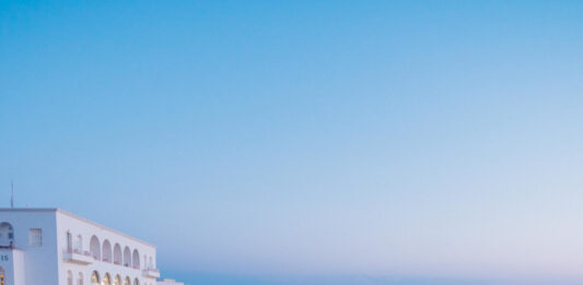 The Best Way to Stay in Luxury Villas in Santorini with Le Collectionist: A 2026 Guide Luxury Villas in Santorini