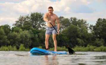 How to Master Paddleboarding Techniques Quickly While On Vacation Master Paddle Boarding Techniques