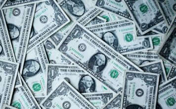What’s The Monthly Amount After Taxes Of $70,000 Per Year? Monthly Amount After Taxes Of $70,000 Per Year