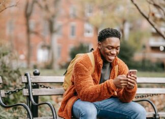 Reasons Why Online Chatting Is The New Way To Connect Online Chatting