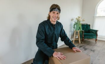 A Complete Guide To How Packing Services Help You Move Home A Complete Guide To How Packing Services Help You Move Home