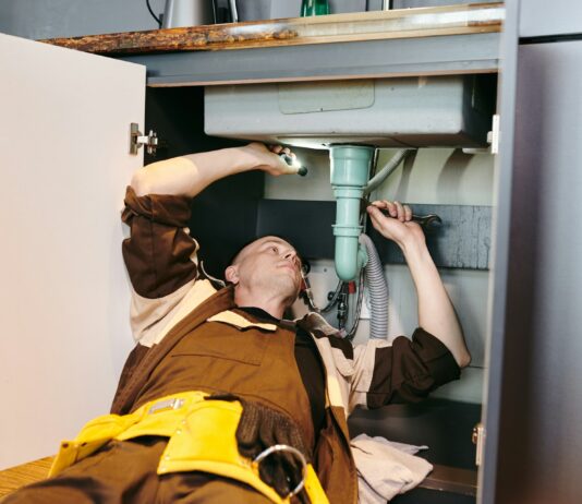 How Hiring a Skilled Plumber Transforms Your Fullerton Home Plumber
