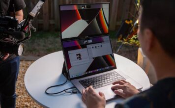 The Role of Portable Monitors in Hybrid Work Models Portable Monitors