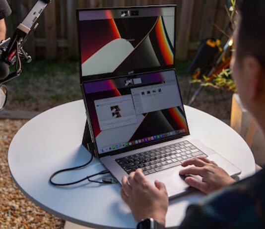 The Role of Portable Monitors in Hybrid Work Models Portable Monitors