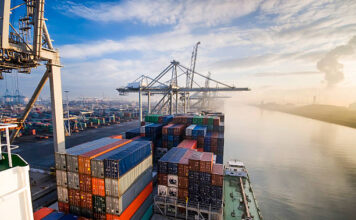 A Step-by-Step Guide to Choosing the Right Boat Lift for Your Needs Professional installation