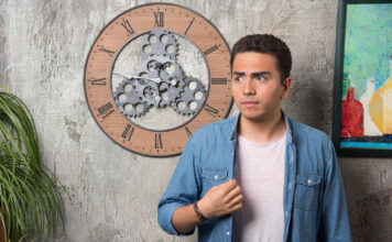 Knowing When It’s Time to Move: Recognizing the Signs and Embracing Change Recognizing