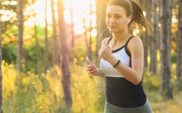Fashionable Running Outfit On A Budget: Essential Gear And Where To Find It Running Outfit