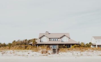 Key Factors In Selecting A Roof For Coastal Homes Selecting a Roof for Coastal Homes