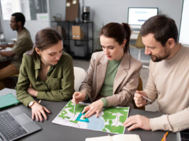 A Comprehensive Guide To Building a Sustainable, Self-Funded Startup Business Self-Funded Startup Business