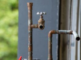 Easy Ways To Spot Plumbing Trouble Before It Spreads Easy Ways to Spot Plumbing Trouble Before It Spreads
