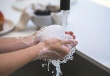 Surface disinfectant wipes in modern environments: why convenient hygiene solutions matter for public health and business safety Surface disinfectant wipes