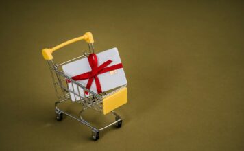 The Role of Corporate Gift Cards in Employee Rewards Corporate Gift Cards in Employee Rewards