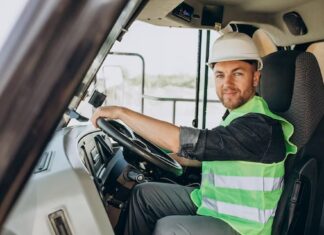 The Ultimate Guide To Finding The Right Truck Driving Recruiter Truck Driving