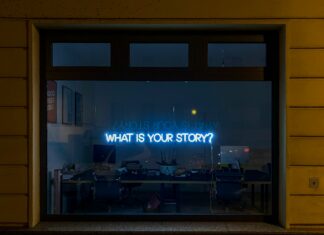 Neon Signage Trends Shaping Retail Store Aesthetics Trends Shaping