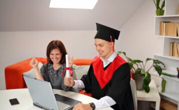 Uncovering The Benefits Of Pursuing A Graduate Certificate Program graduate certificate