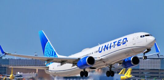 Emergency Diversion of United Airlines Flight UA770 Airlines Flight UA770